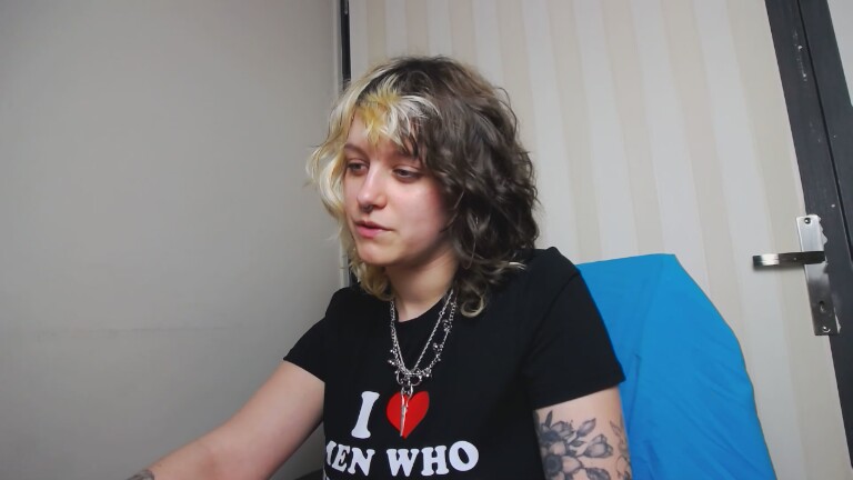 HALSEYx's Streamate show and profile