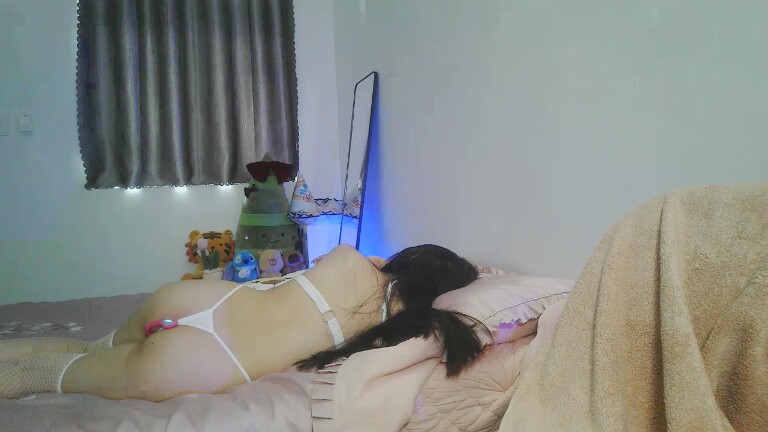 Anne99's Streamate show and profile