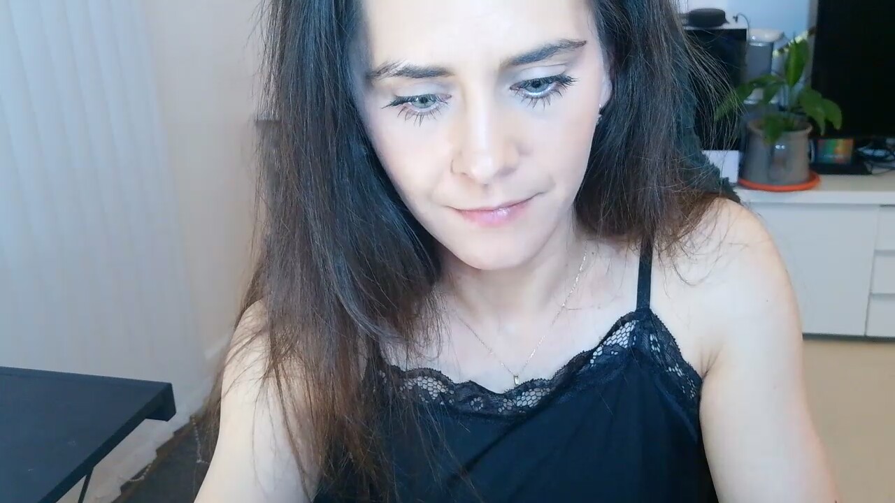 KhalessiNessyhot