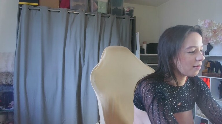 hotenza's Streamate show and profile