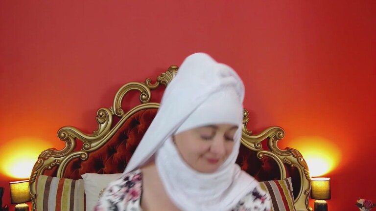 ANNALYAx's Streamate show and profile