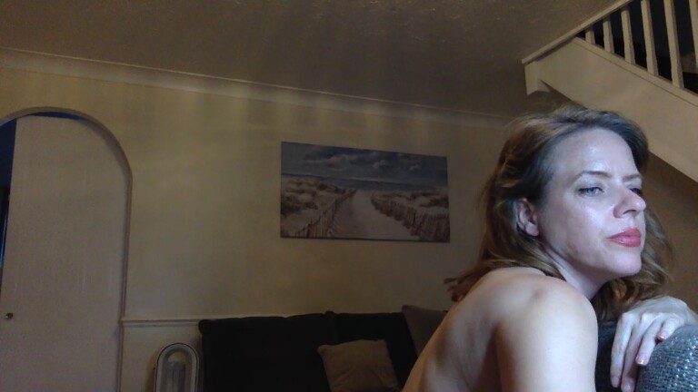 ElizabethArden42's Streamate show and profile